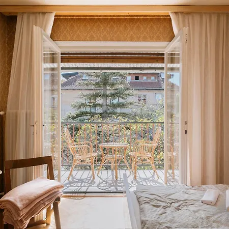 펜션 C17 4-bedroom Private Row House With Garden And Parking *